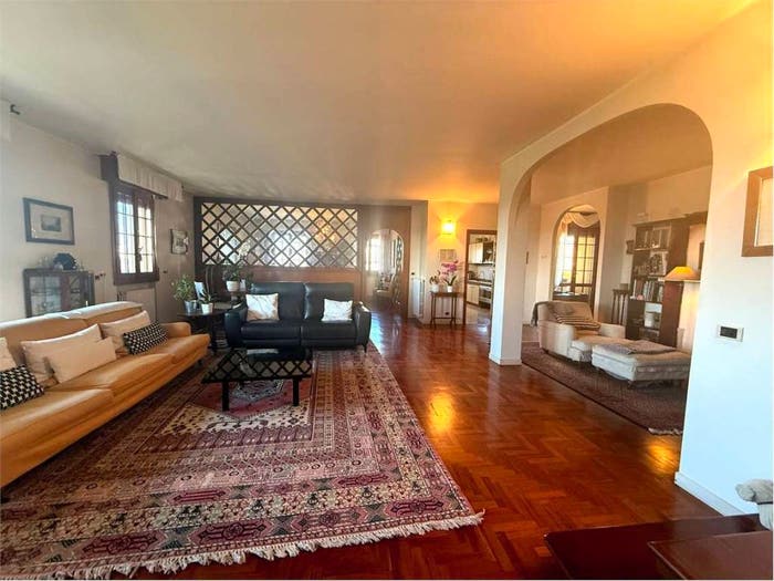 Casa con 6 locali in vendita in Via Bonarroti, Quartirolo Meloni, Carpi