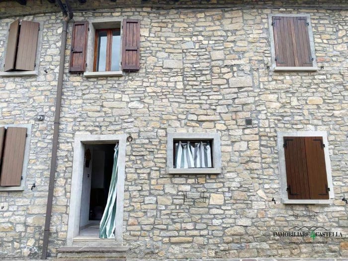 Casa bilocale in vendita in via Piagnolo, Vetto