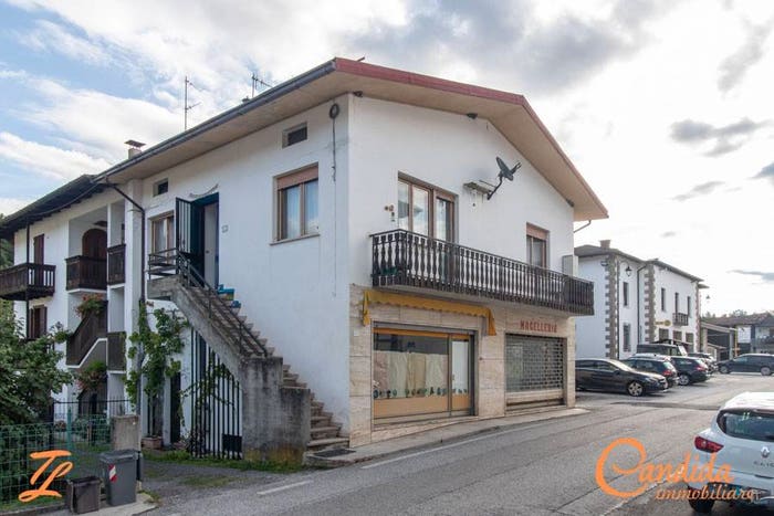 Casa con 6 locali in vendita in Via Roma, Mediis, Socchieve