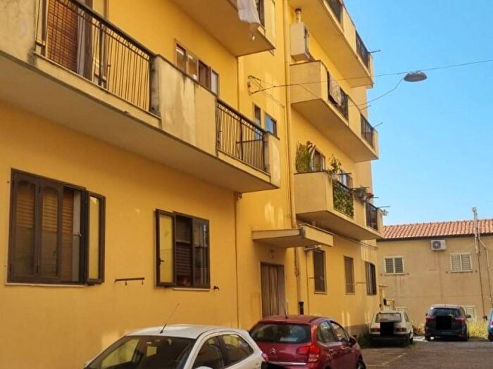 Appartamento con 5 locali in vendita in Vico Bambinello Gesù, Pontegrande Sant'Elia, Catanzaro