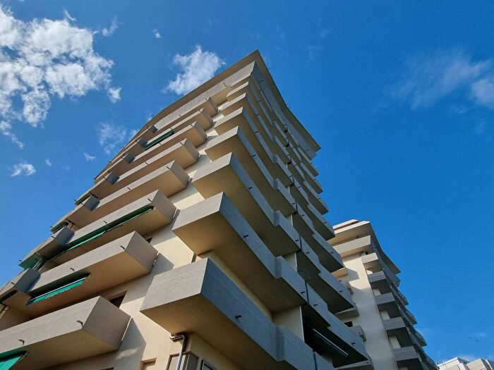 Appartamento trilocale in vendita in Viale Londra, Baia Flaminia, Pesaro