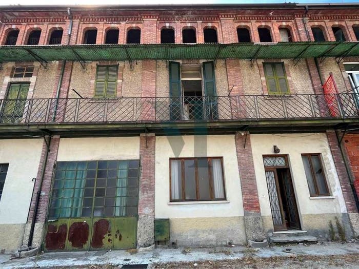 Casa con 6 locali in vendita in Confalonieri, Cremella