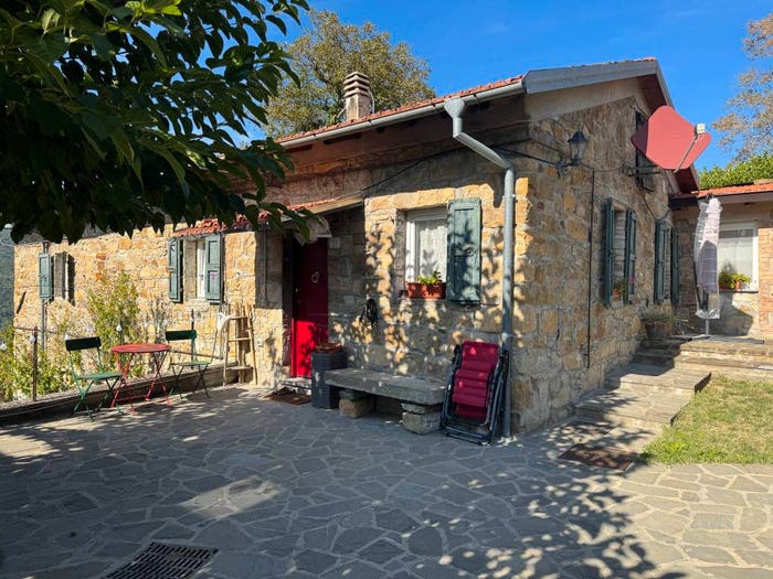 Casa quadrilocale in vendita in Ravarano, Calestano