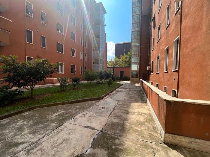 Appartamento bilocale in vendita in Via Bettino da Trezzo, Cascina dei Pomi, Milano