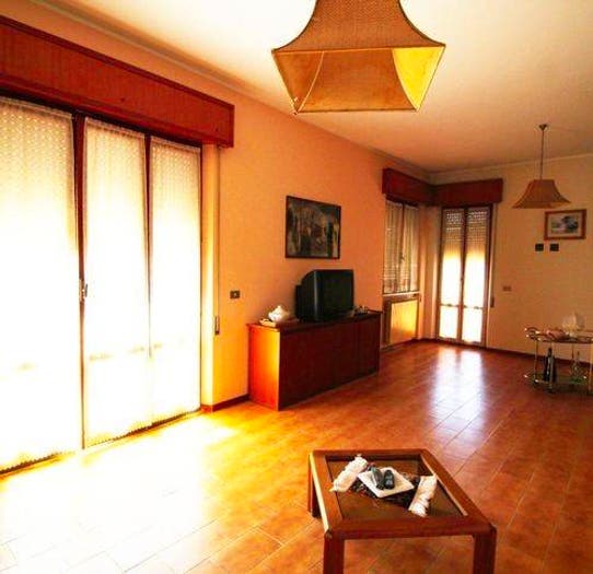 Appartamento con 6 locali in vendita in Via Donato Bramante, Centro, Acqualagna
