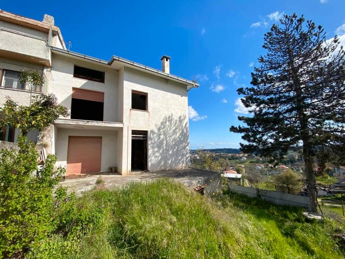 Casa trilocale in vendita in Via Colle Granaro, Centro, Guardiagrele