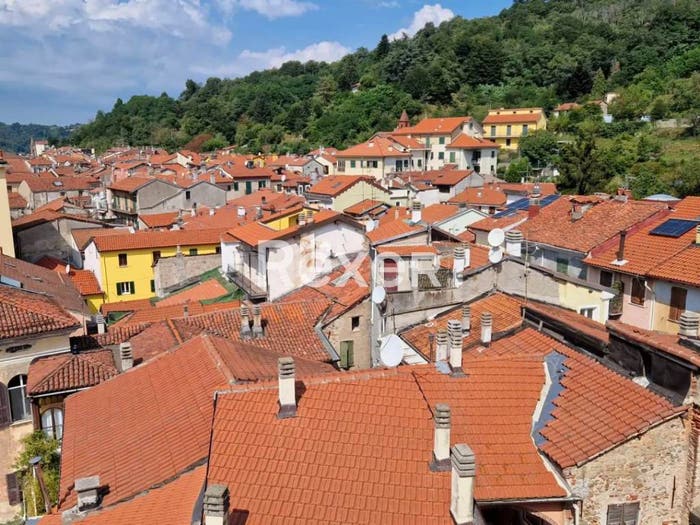 Appartamento quadrilocale in vendita in Piazza Del Consolato, Altare