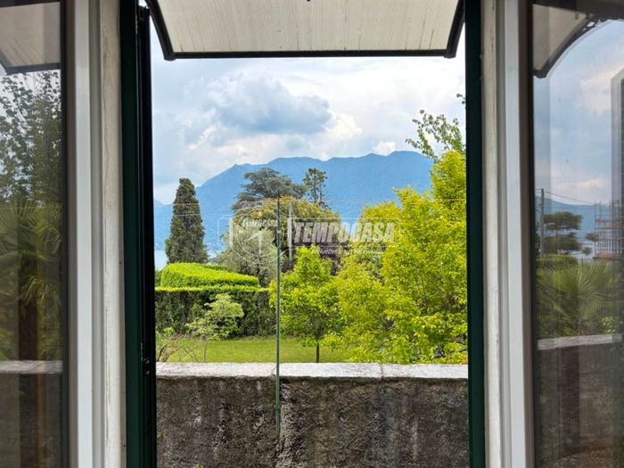 Appartamento quadrilocale in vendita in Via Careghetta, Centro, Ghiffa