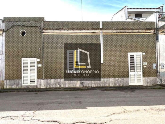 Appartamento con 6 locali in vendita in via pozzo, Acquarica, Vernole