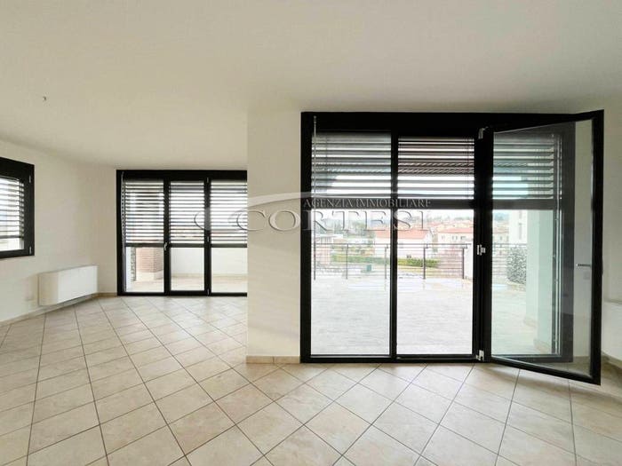 Appartamento trilocale in vendita in Via Giovanni Latterini, Centro, Umbertide