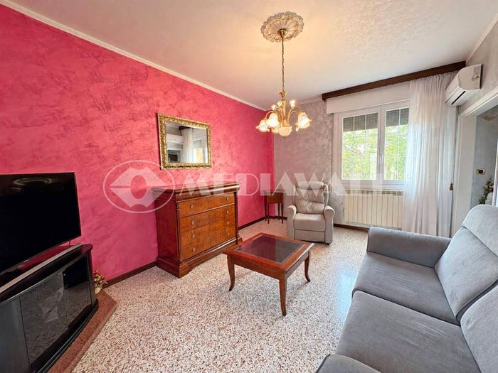 Casa con 6 locali in vendita in Traversa Don L Sturzo, Giai, Gruaro