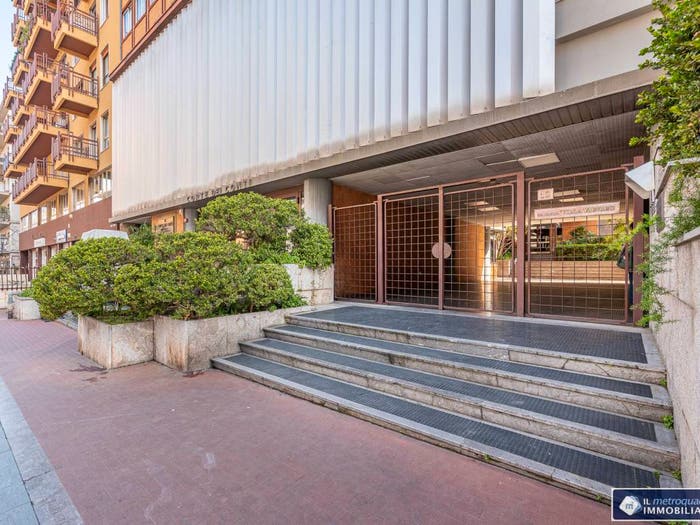 Appartamento con 5 locali in vendita in Via Emanuele Notarbartolo, Notarbartolo Sciuti, Palermo
