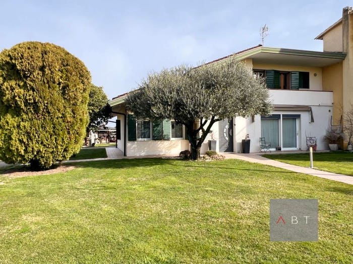 Casa quadrilocale in vendita in Loreggia