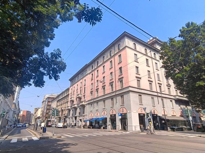 Appartamento trilocale in vendita in Viale Bligny, Bocconi, Milano