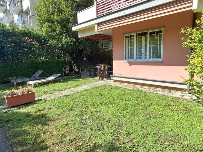 Appartamento con 6 locali in vendita in Via di Serretto, Albaro, Genova