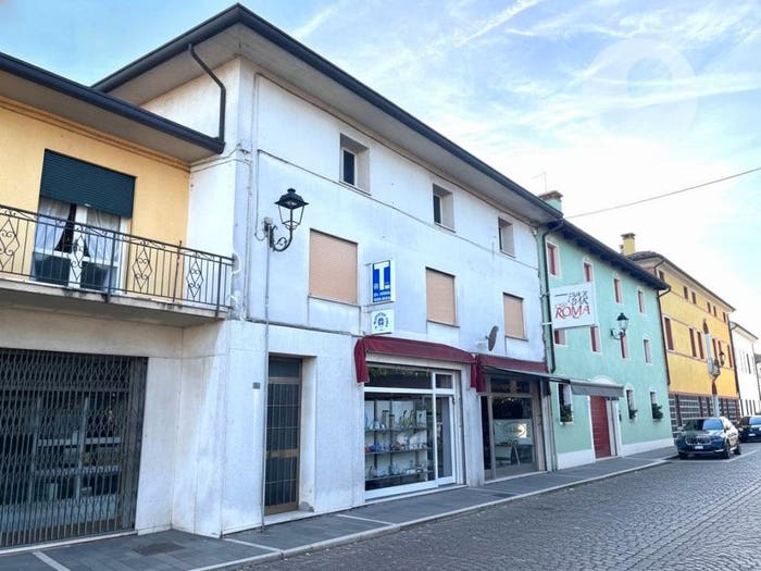 Casa quadrilocale in vendita in Via Roma, Centro, Rossano Veneto