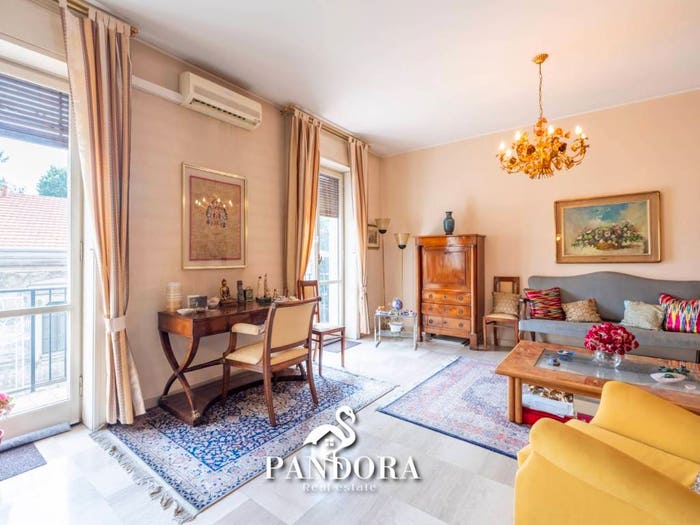 Appartamento quadrilocale in vendita in Via Luigi Borghi, Centro, Gallarate