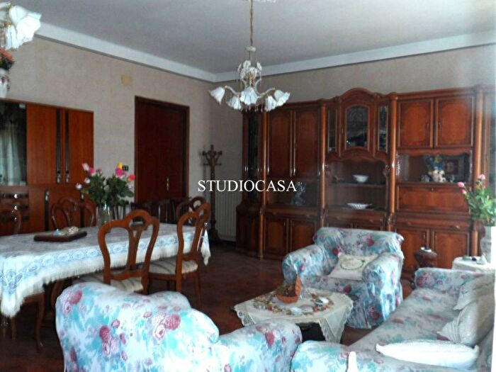 Appartamento con 5 locali in vendita in Ercole, Caserta