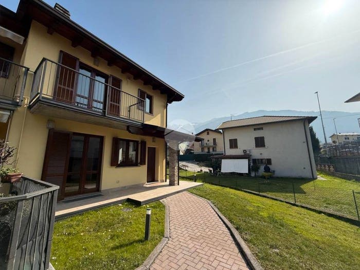 Casa con 5 locali in vendita in Via Ronchi, Centro, Darfo Boario Terme