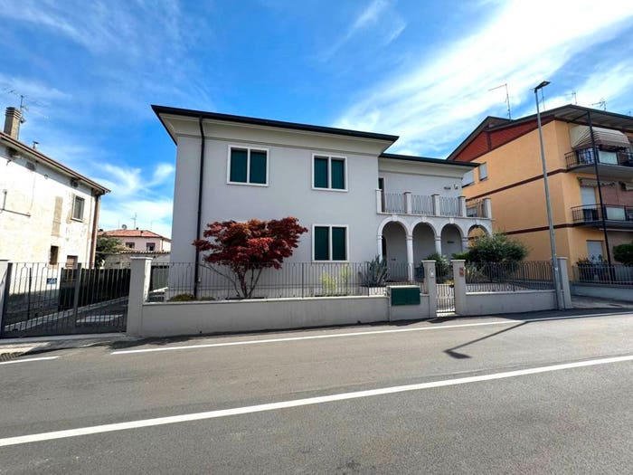 Casa con 6 locali in vendita in Via Giuseppe Mazzini, Centro, Bovolone