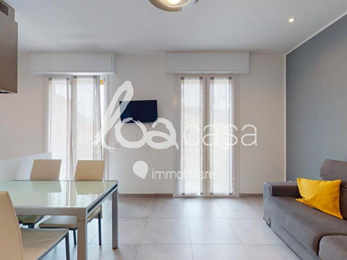 Appartamento trilocale in vendita in Via Giovanni Boccaccio, Centro, Loano