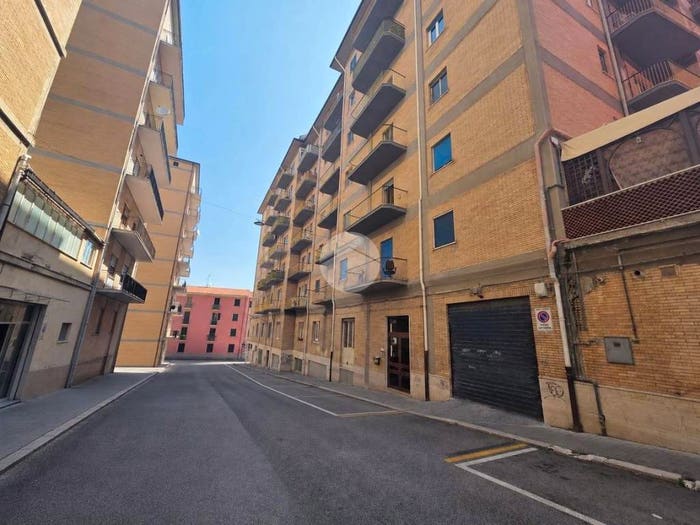 Appartamento quadrilocale in vendita in Via Giuseppe Di Vittorio, Semicentro, Campobasso