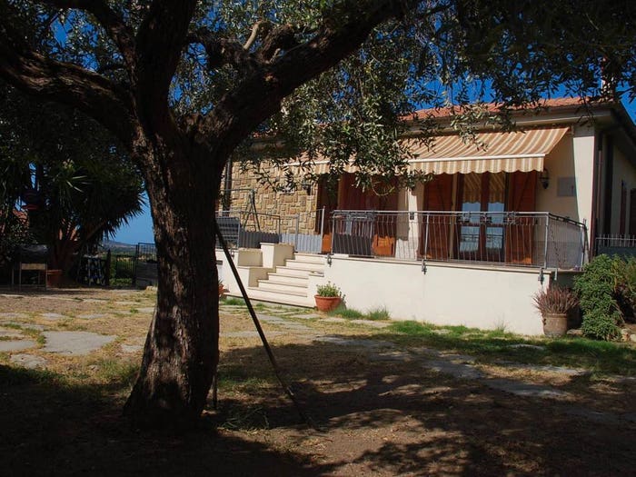 Casa con 6 locali in vendita in Centro, Magliano in Toscana