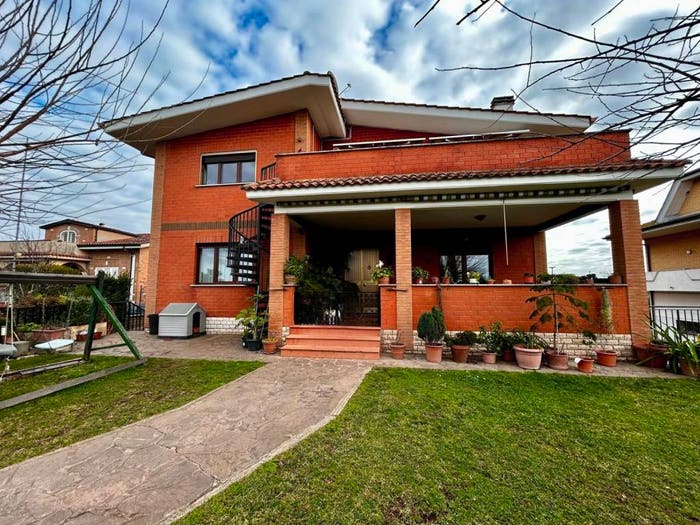 Casa con 6 locali in vendita in Via Giuseppe Genè, Castel di Leva, Roma
