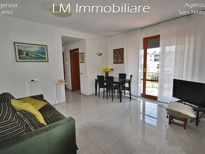 Appartamento trilocale in vendita in Via Guglielmo Marconi, Piano Di Follo, Follo
