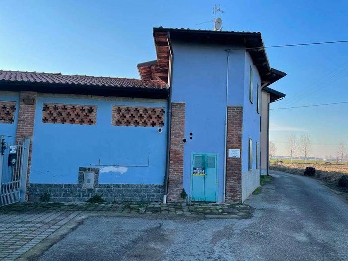 Casa con 6 locali in vendita in Via cascina fenatica snc, Fontanella