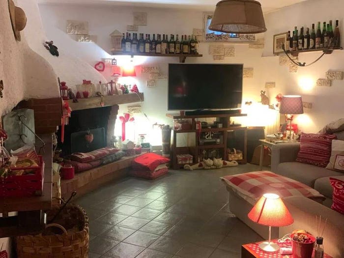 Casa con 6 locali in vendita in Via Xx Settembre, Camaiore Paese, Camaiore