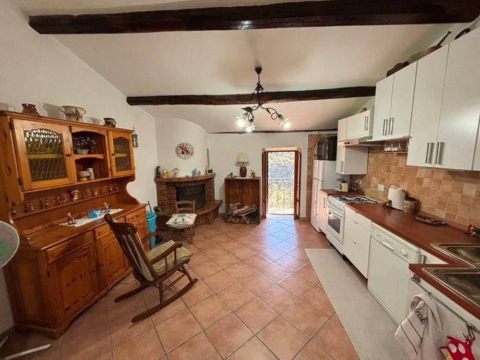 Appartamento trilocale in vendita in Via Umberto I, Centro, Castelnuovo di Porto