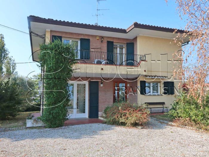 Casa con 5 locali in vendita in Strada ProndellaCa' Vecchia, Ostellato