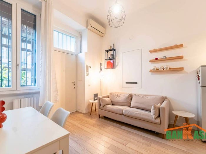 Appartamento bilocale in vendita in Via Luigi Porro Lambertenghi, Isola, Milano