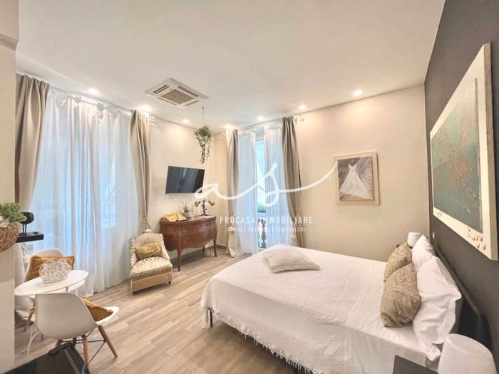 Appartamento con 6 locali in vendita in Via Felice Cavallotti, Centro Storico, La Spezia