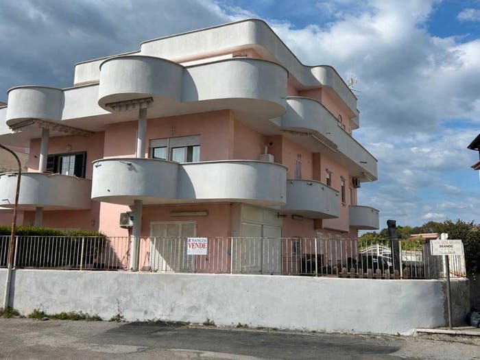 Appartamento trilocale in vendita in Via Caprera, Ponserico Cretarossa, Nettuno