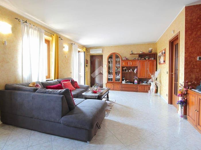 Appartamento quadrilocale in vendita in Via Rivette, Almese Rivera, Almese