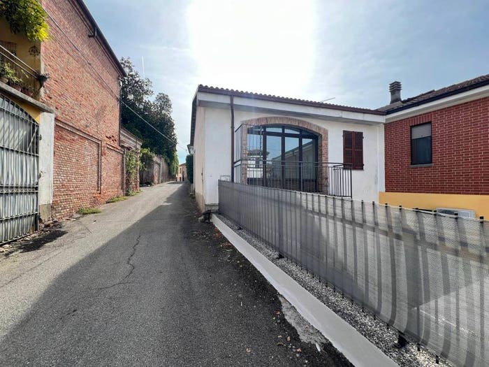 Casa quadrilocale in vendita in Via Casimiro Mondo, Montegrosso, Montegrosso d'Asti
