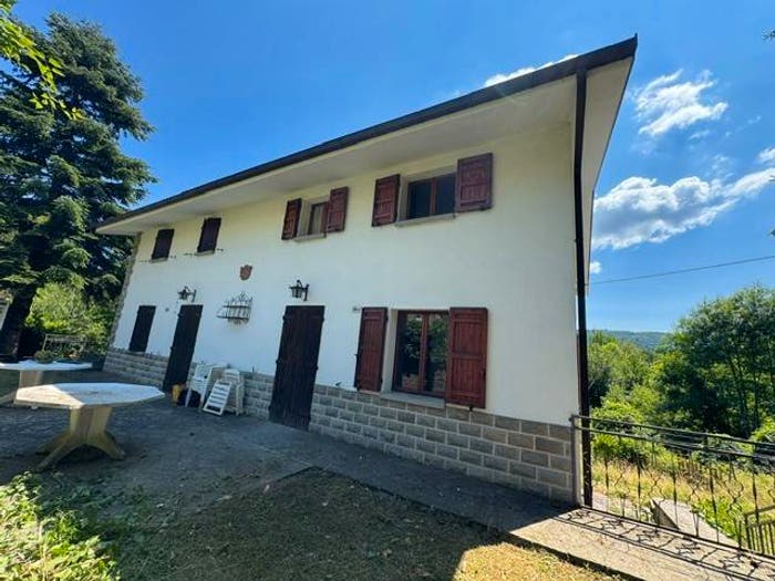 Appartamento con 6 locali in vendita in Via Ca' dei Borelli, San Benedetto Val di Sambro
