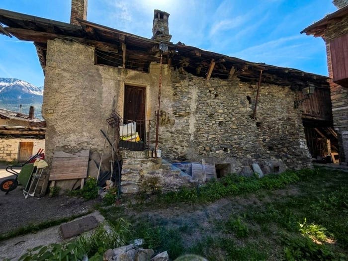 Casa in vendita in Ruelle Linconi, Centro, Morgex