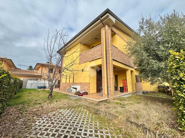 Casa con 5 locali in vendita in Via Stradetta, Palazzo Petrignano, Assisi