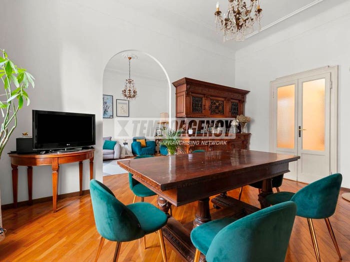 Appartamento con 5 locali in vendita in Via Davide Carnaghi, Città Studi, Milano