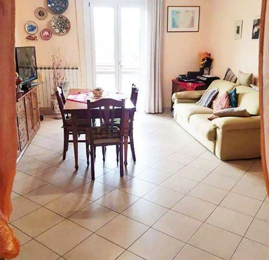 Appartamento quadrilocale in vendita in Via Andrea Costa, Centro, Fermignano