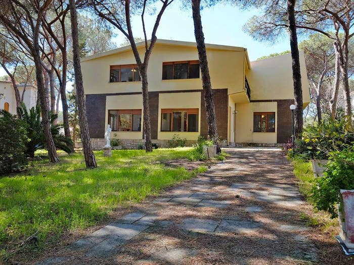 Casa con 6 locali in vendita in Viale delle Pleiadi, Santa Margherita Di Pula, Pula