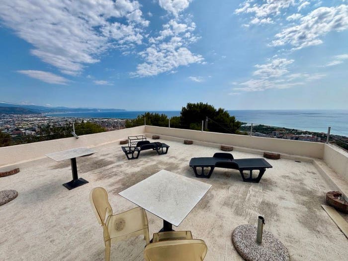 Casa con 6 locali in vendita in Albenga