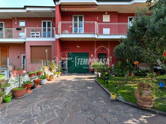 Casa con 5 locali in vendita in Segrate Centro, Segrate