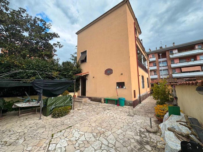 Appartamento bilocale in vendita in Via Torri di Castel di Leva, Divino Amore, Roma
