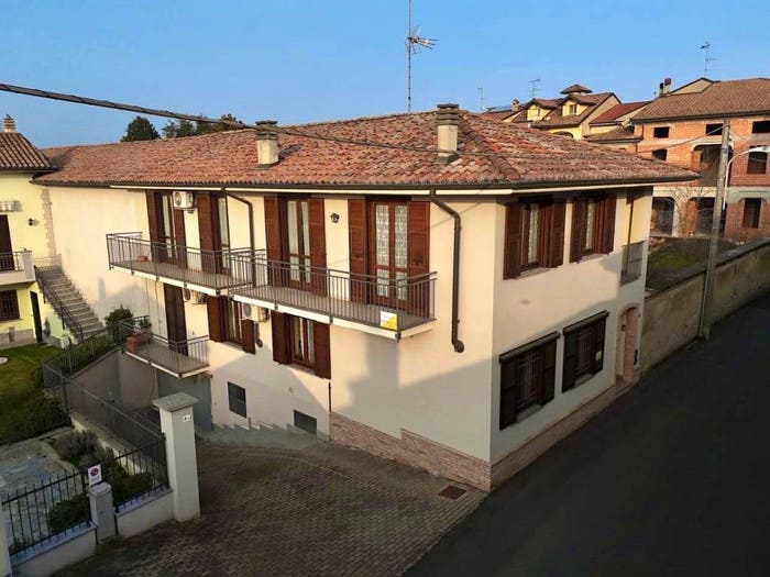Appartamento trilocale in vendita in Via San Martino, Centro, Castelnuovo Scrivia