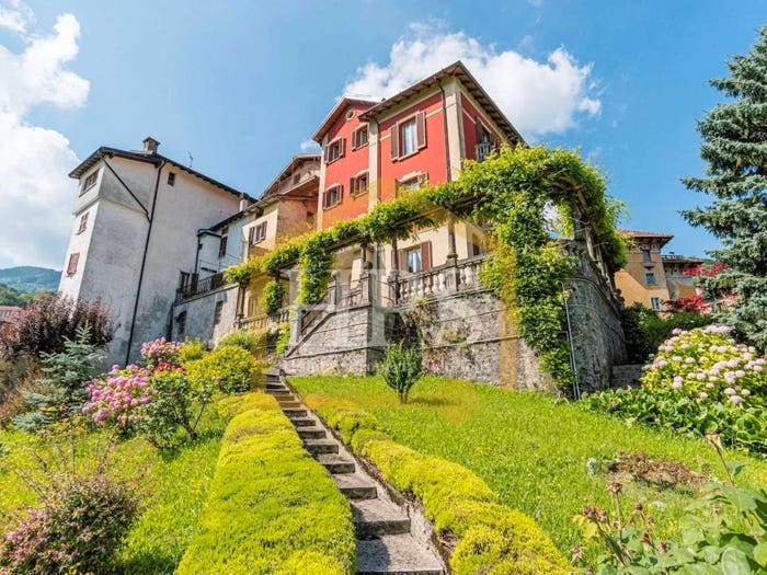 Casa con 6 locali in vendita in vicolo poldo, Occagno, Schignano