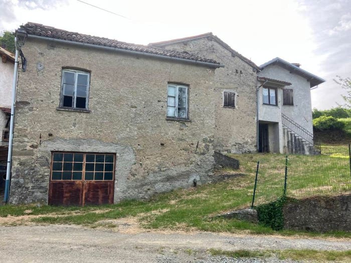 Casa con 6 locali in vendita in Località Sasso, Grondona